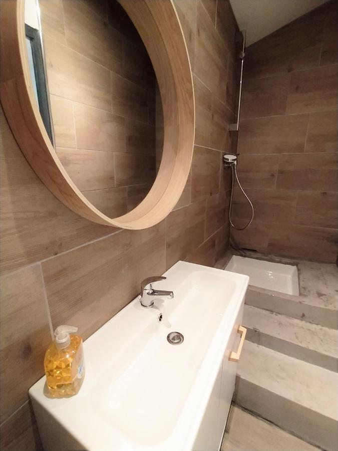 Calme En Centre Ville Appartement , Spacieux Et Renove A 50M De La Place Carnot Carcassonne Bagian luar foto