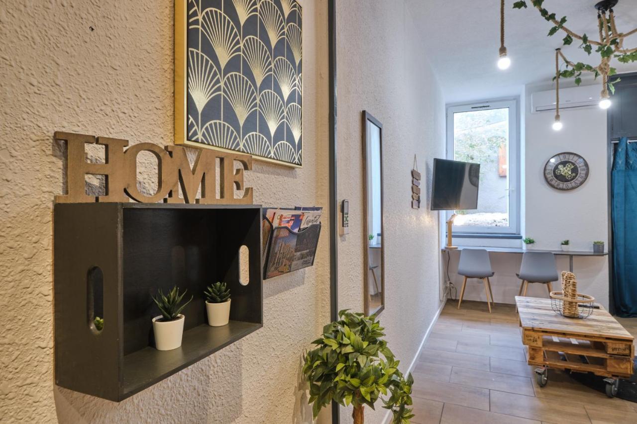 Calme En Centre Ville Appartement , Spacieux Et Renove A 50M De La Place Carnot Carcassonne Bagian luar foto