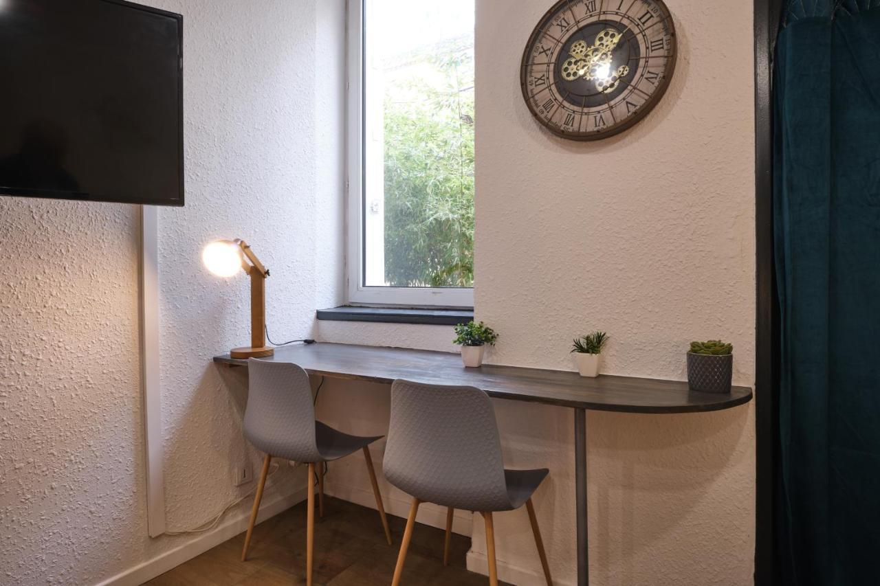 Calme En Centre Ville Appartement , Spacieux Et Renove A 50M De La Place Carnot Carcassonne Bagian luar foto